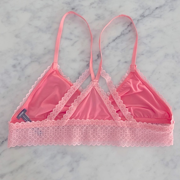 NWOT Aerie pink bralette with lace details and great back details size M - Picture 2 of 3